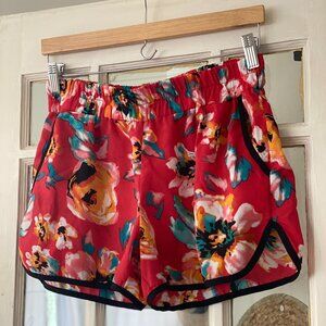 Forever 21 Dolphin Hem Contrast Stitch Floral Shorts